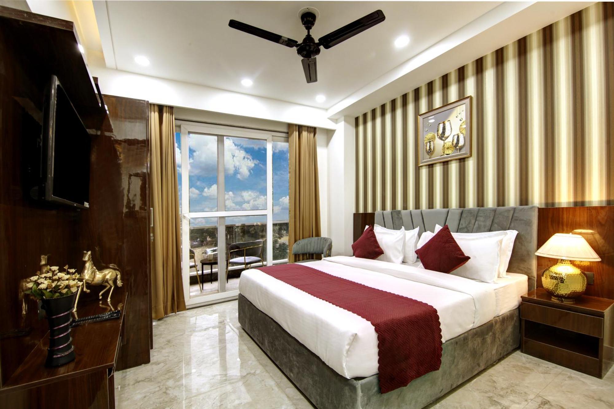 Limewood Stay - Millennium Huda City Center Gurgaon Exterior foto
